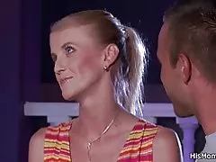 Haarige Muschi mature und Teen Lesben