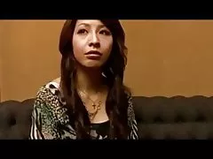 Promi-Frau wird süchtig nach jungen Host...